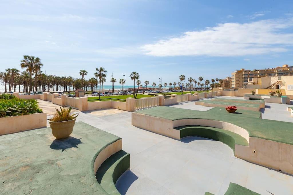 Eden Costa Lago Primera Linea De Mar Торремолінос Екстер'єр фото